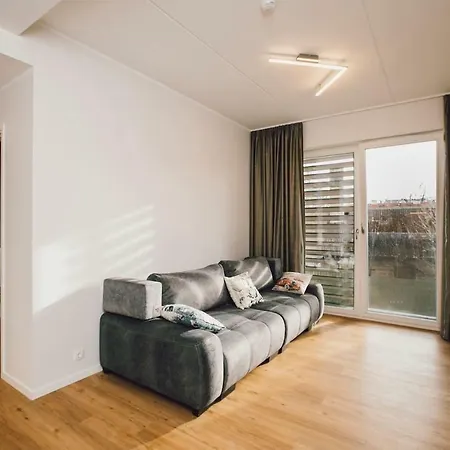 Brand New & Modern Luxury Designer Nr. 45 * Reval