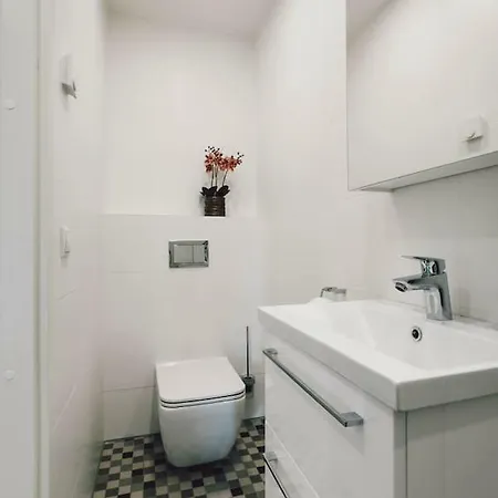 Brand New & Modern Luxury Designer Nr. 45 Apartament
